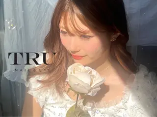 ネイル TRU NAIL & EYE中洲gate's店所属・RINKA /TRUのネイルデザイン