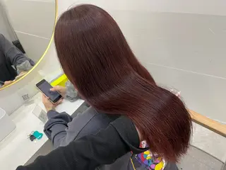 セミロング カラー 🦋Yui🦋透明感 /艶カラー/髪質改善のヘアスタイル