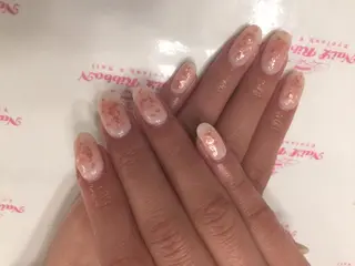 ネイル ネイルリボン 受付スタッフのネイルデザイン