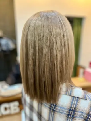 セミロング olino【西田辺】 KAORIのヘアスタイル