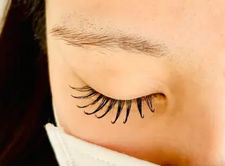 マツエク・マツパ クラージュ所属・COURAGE ゆうのマツエク・マツパデザイン