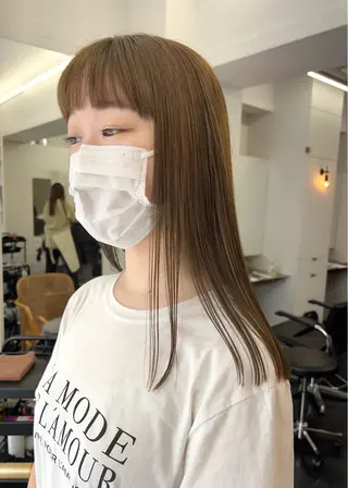 セミロング カラー manami (sibell)のヘアスタイル