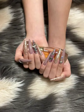 ネイル 堀部 絢加のネイルデザイン