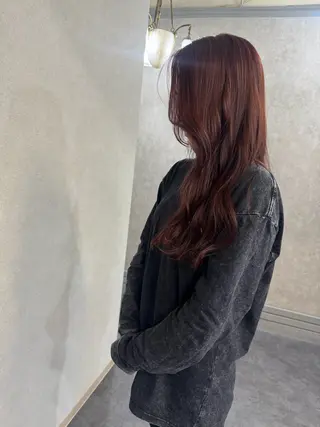 ロング カラー 平川 沙季のヘアスタイル