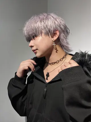 ミディアム カラー メンズ three所属・TOTA 唯一無二カラーのヘアスタイル