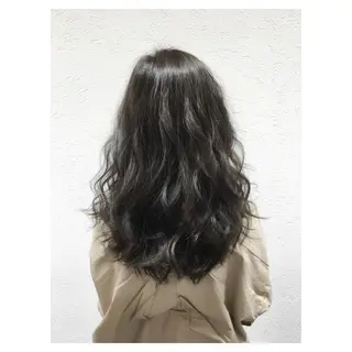 ロング カラー biscohair 髪にドラマを。のヘアスタイル