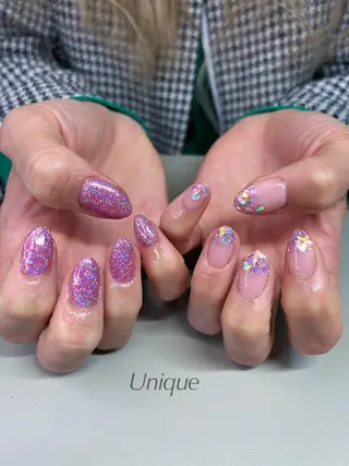 ネイル Unique 【ユニーク】のネイルデザイン