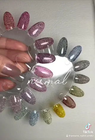 ネイル シンプルネイル EMIKOのネイルデザイン