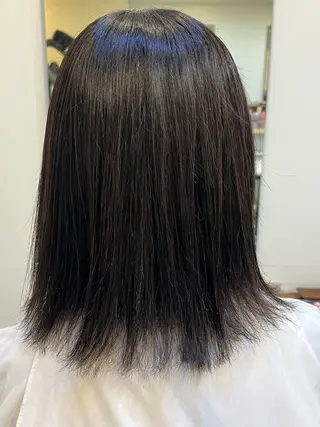 ミディアム カラー 丸山 菜々子のヘアスタイル
