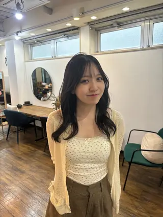 ロング 朝倉 南のヘアスタイル