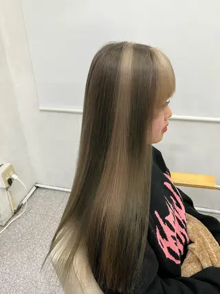 ロング カラー エクステ ハイトーン 💭黒崎ハルカのヘアスタイル