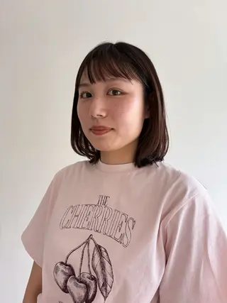 ミディアム モダーン北鎌倉所属・中溝 アカリのヘアスタイル