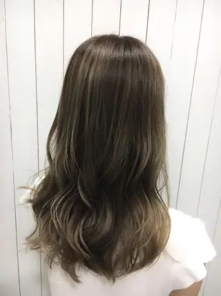 ミディアム カラー 山田 守のヘアスタイル