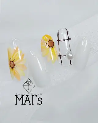 ネイル ネイリスト Erinaのネイルデザイン