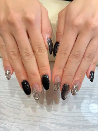 ネイル Nest 岩崎のネイルデザイン