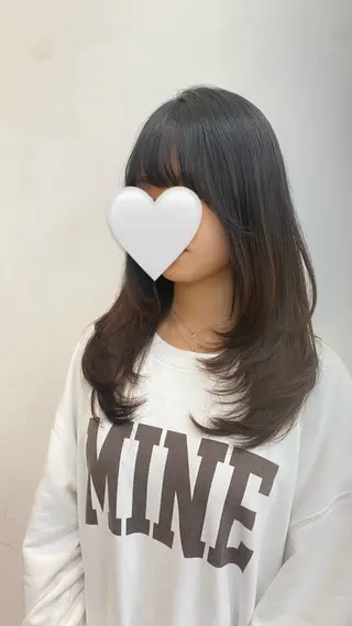 ロング nok所属・レイヤー/ベージュ/ どますず🌺のヘアスタイル