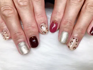 ネイル ECLAT エクラ所属・寺山 千鶴のネイルデザイン