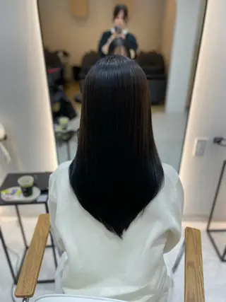 ロング カラー 艶髪・透明感カラー・ 韓国ヘア・Yuriのヘアスタイル