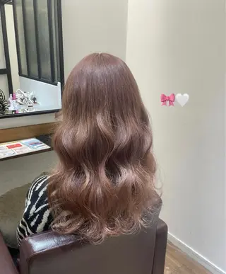 ロング ハイトーン/透明感 カラー/下出有沙のヘアスタイル