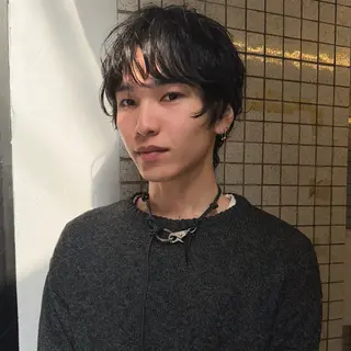 ミディアム メンズ mellow所属・顔周りデザイン/ ハイトーン/多田悠馬のヘアスタイル