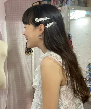 セミロング elena byartefice所属・安達 萌花のヘアスタイル