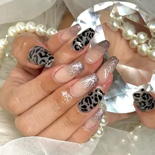 ネイル ルシイ🎀新宿長さ 出しパーツ専門店のネイルデザイン