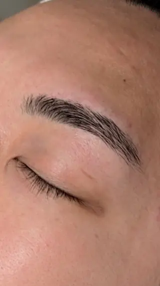 アイブロウ メンズ lala eyelash 三田/田町店所属・lala 三田/田町AOIの眉毛・アイブロウイメージ