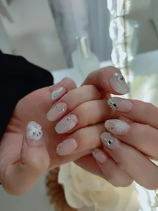 ネイル RUNWAY 　　の眉毛・アイブロウイメージ