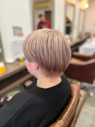 ショート 🫧ベージュカラー× レイヤー🫧HARUのヘアスタイル