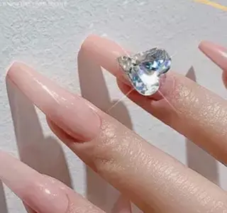 ネイル 「Honey NAIL新宿店」所属・Honey スカルプ専門店のネイルデザイン