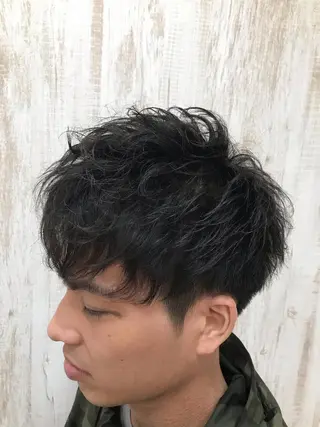 メンズ ファミールヘア所属・メンズパーマ波巻き 🌳大森悠登🌳のヘアスタイル