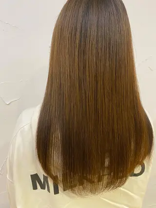 ロング Oggi西新店所属・浦田真代 ／ショートのヘアスタイル