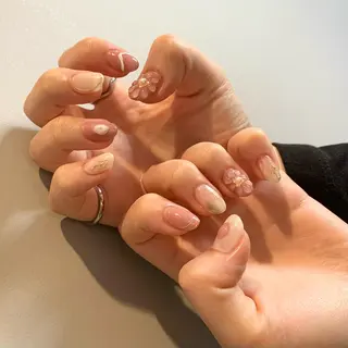 ネイル ウシク ミユキのネイルデザイン