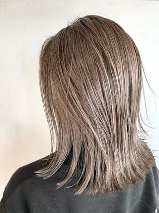 ミディアム ili心斎橋所属・韓国レイヤーカット KOUKIのヘアスタイル