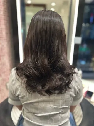 ミディアム カラー コテ巻き風パーマ✨ 韓国ヘア🤎近下菜央のヘアスタイル