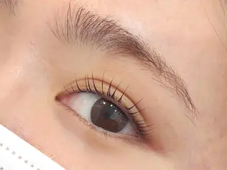 マツエク・マツパ Fiara 京都七条高倉店所属・Flara 京都七条高倉店のマツエク・マツパデザイン