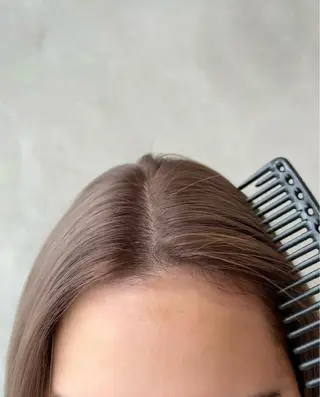 ロング nok所属・レイヤー/ベージュ/ どますず🌺のヘアスタイル