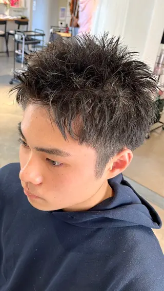 ショート メンズ APREKO RIKUのヘアスタイル