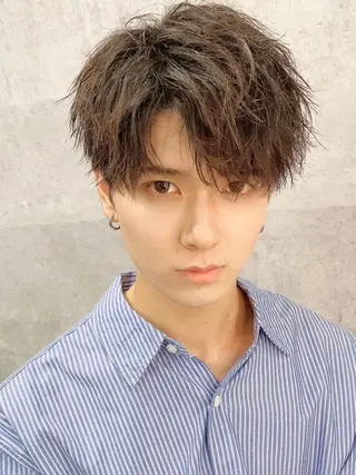 メンズ ＿WHITE鳳店 アンダーバーホワイトのヘアスタイル