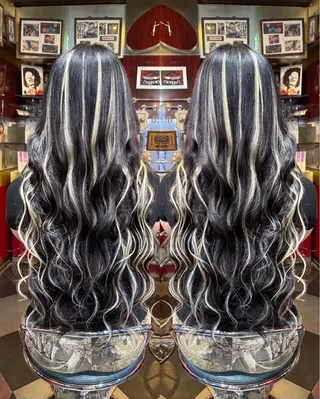 👑派手髪/カット 👑ANRYのヘアスタイル