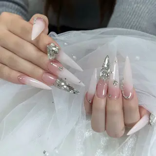 ネイル Julli NailStudioのネイルデザイン
