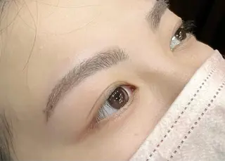 アイブロウ B's緑店 eyelist川上のマツエク・マツパデザイン