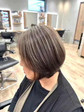 ショート カラー 森貝 洋亮のヘアスタイル