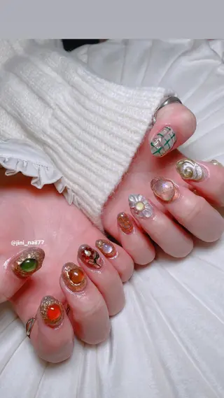 ネイル JINI NAIL所属・ジニ ネイルのネイルデザイン