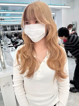 ロング カラー ブリーチ/ハイトーン /レイヤーのヘアスタイル