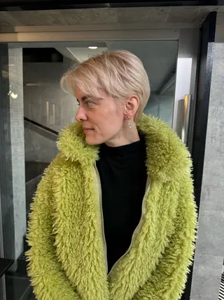 ショート カラー あなたのお悩み改善" You"💚❤️💛のヘアスタイル