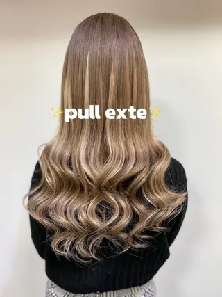 ロング SA YAKAのヘアスタイル