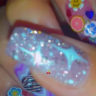 ネイル 424 nailsのネイルデザイン