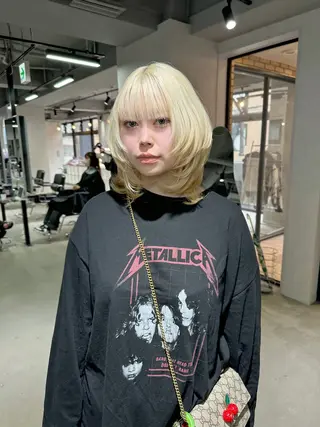 ミディアム 艶髪カラー/レイヤ ー支持No.1renのヘアスタイル