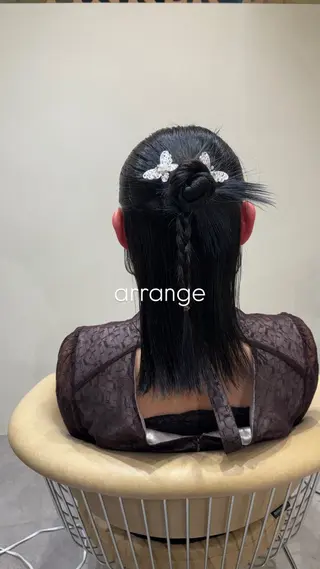 ミディアム ヘアアレンジ TinkerLip所属・レイヤー／ボブ／暗髪 透明感カラーChieのヘアスタイル